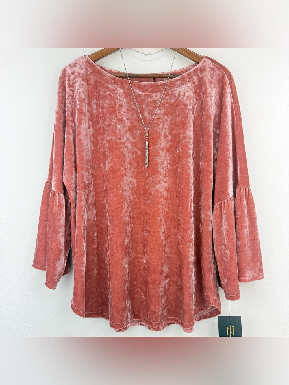 I.N. Studio size XL Women’s Romantic Boho Blush Pink Velvet Bell Sleeve Top NWT